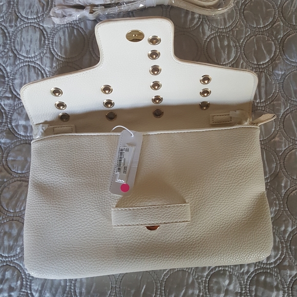 Crossover Purse - Picture 3 of 6